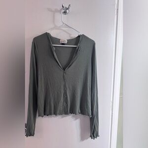 Never worn, new Universal Thread Olive Button-Down Shirt